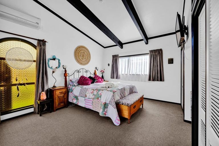 Photo of property in 15 Kowhai Street, Hawera, 4610