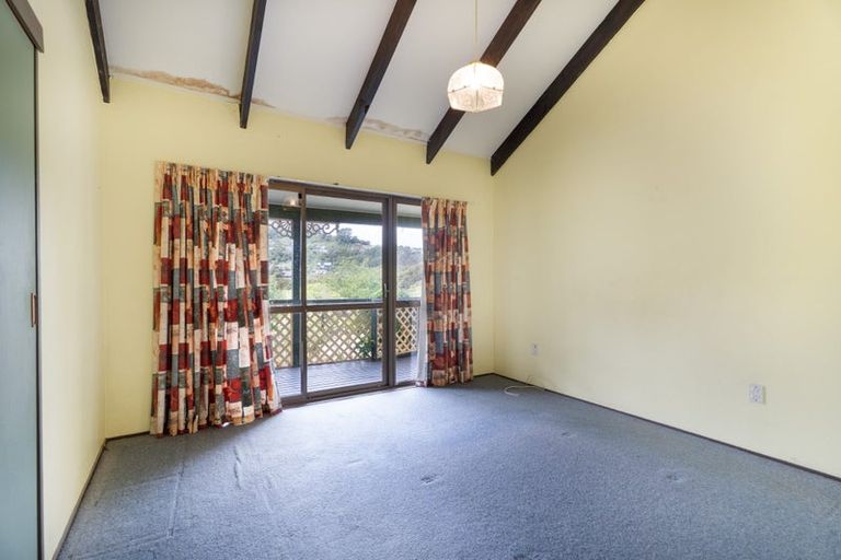 Photo of property in 7 Woolwich Close, Whitby, Porirua, 5024