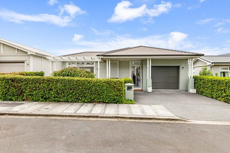 Photo of property in 52 Landmark Terrace, Orewa, 0931