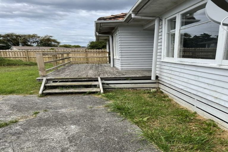 Photo of property in 1/8 Fisher Crescent, Otara, Auckland, 2023