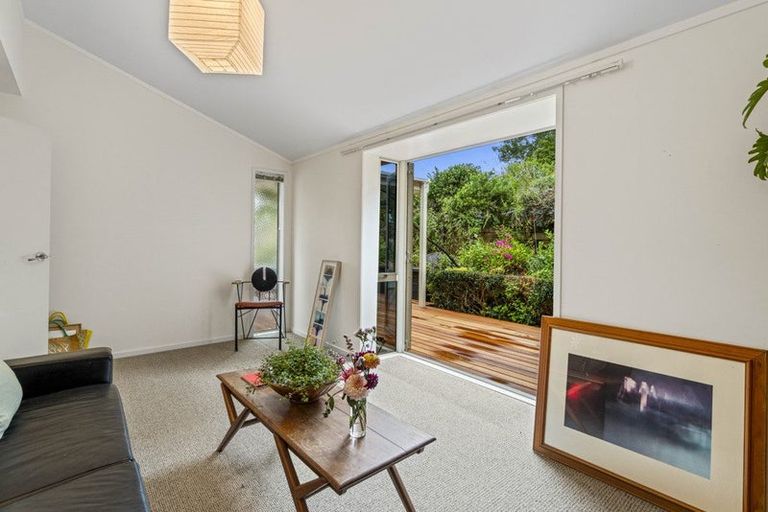 Photo of property in 1082 Sandspit Road, Sandspit, Warkworth, 0982