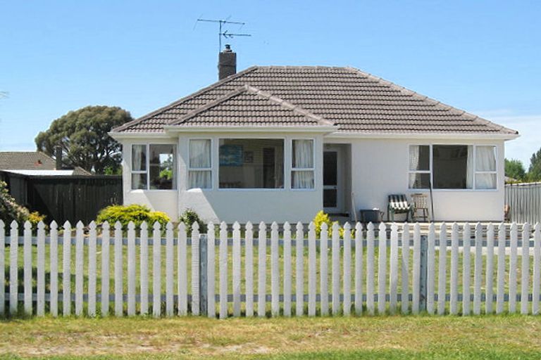 Photo of property in 16 Princess Place, Kaiapoi, 7630