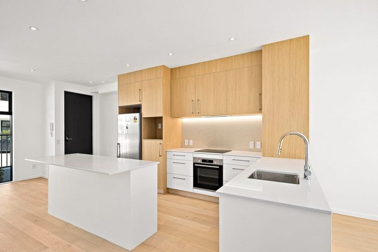 Photo of property in 7/447 Hibiscus Coast Highway, Orewa, 0931