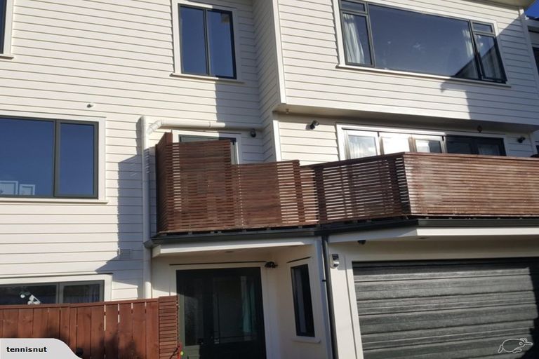 Photo of property in 77a Creswick Terrace, Northland, Wellington, 6012