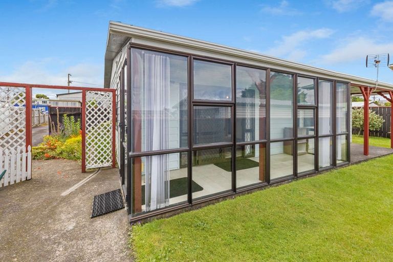 Photo of property in 3 Tukapa Street, Westown, New Plymouth, 4310