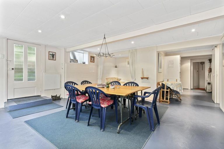 Photo of property in 773 South Titirangi Road, Titirangi, Auckland, 0604