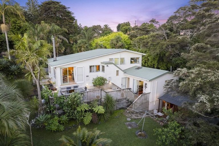 Photo of property in 81a Pleasant Road, Glen Eden, Auckland, 0602
