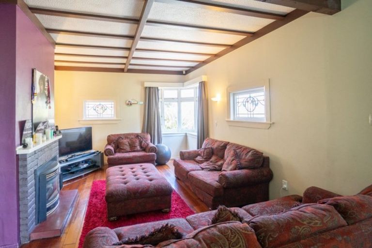 Photo of property in 253 College Street, West End, Palmerston North, 4412