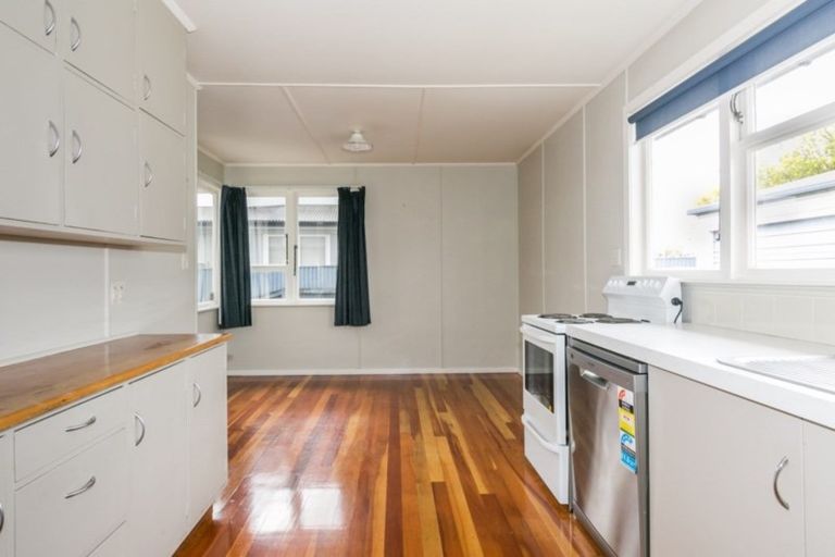 Photo of property in 9 Freyberg Avenue, Tamatea, Napier, 4112