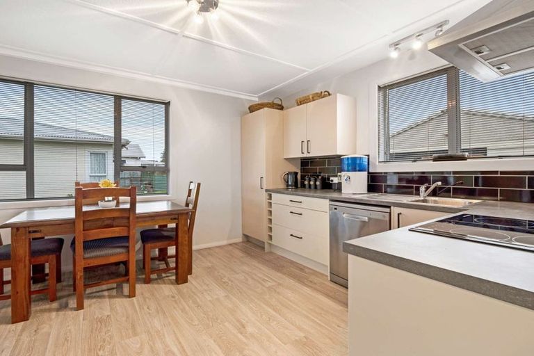 Photo of property in 22 Egmont Street, Castlecliff, Whanganui, 4501