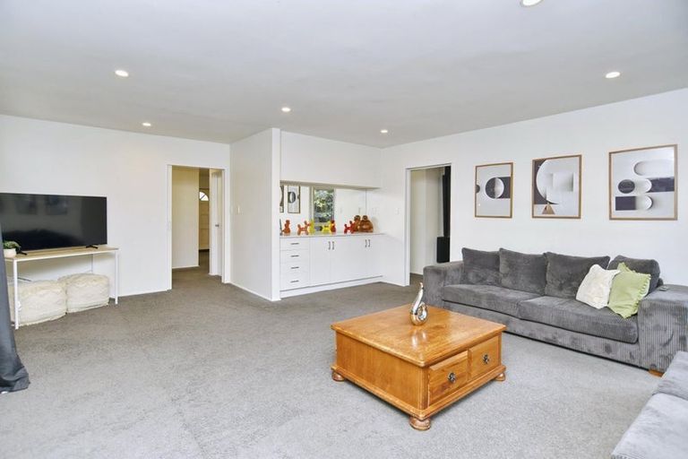 Photo of property in 9 Tangmere Place, Burwood, Christchurch, 8061