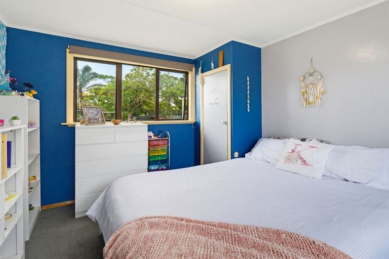 Photo of property in 17 Neptune Street, Dannevirke, 4930