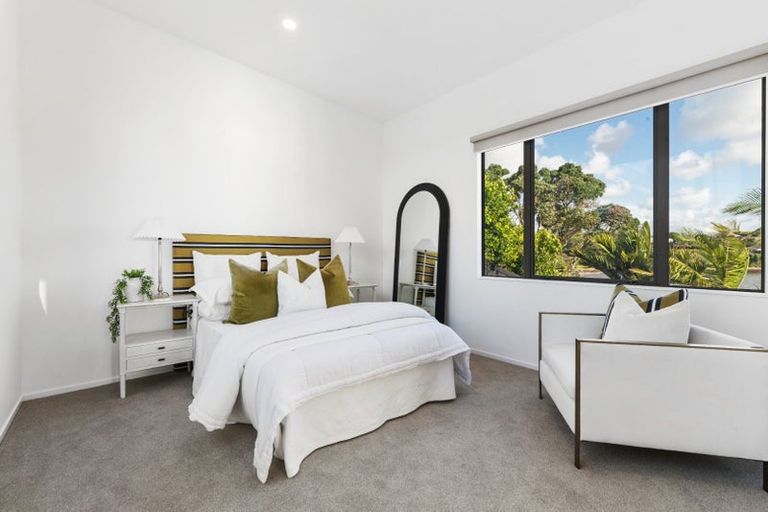 Photo of property in 6b Arkley Avenue, Farm Cove, Auckland, 2012