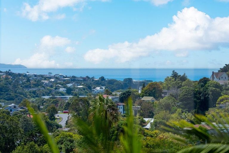 Photo of property in 41a Palliser Lane, Browns Bay, Auckland, 0632