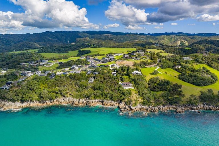 Photo of property in 10 Solar Way, Langs Beach, 0582