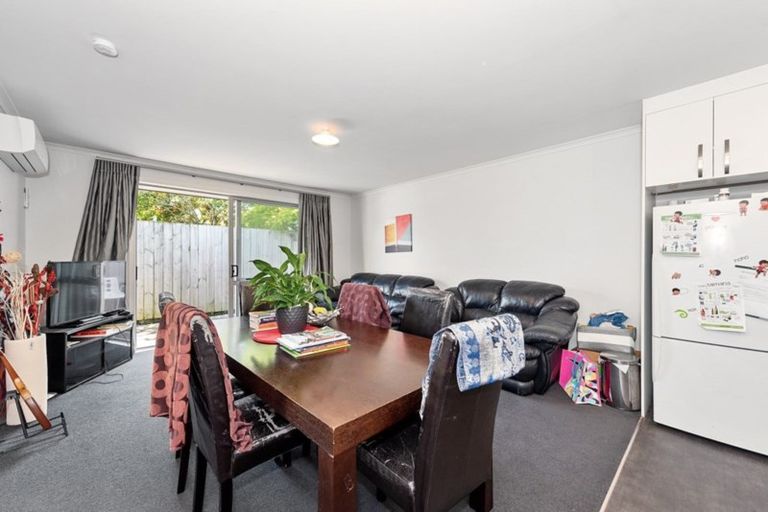 Photo of property in 3u2 June Place, Hamilton East, Hamilton, 3216