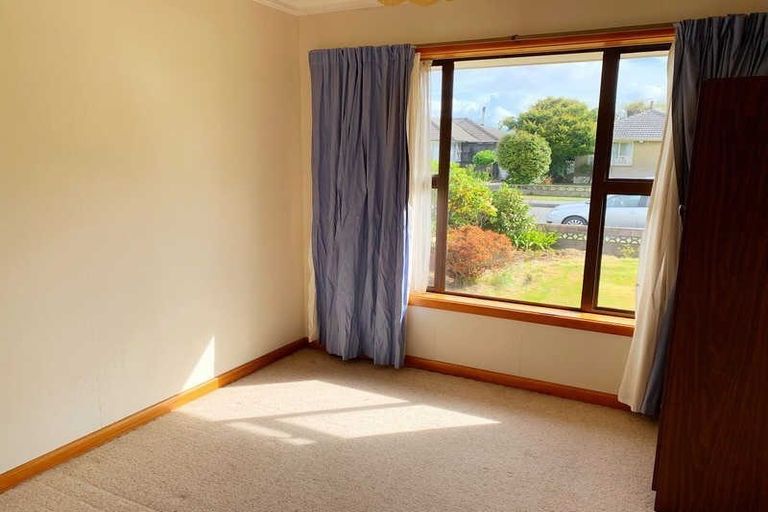 Photo of property in 90 Blankney Street, Hornby, Christchurch, 8042