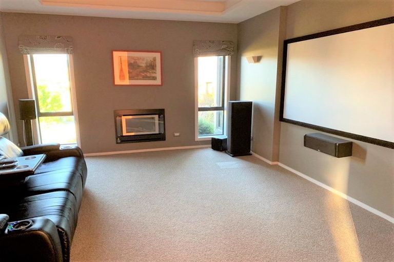 Photo of property in 52 The Masthead, Whitby, Porirua, 5024