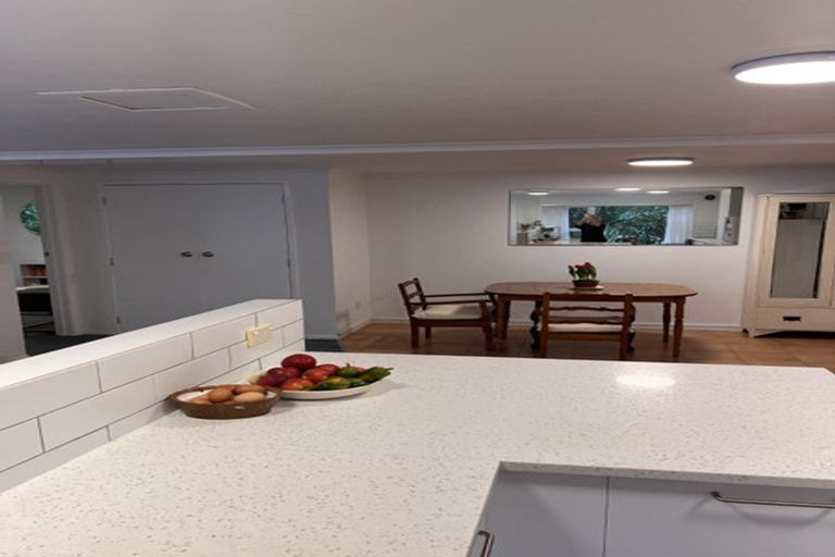 Photo of property in 53a Onedin Place, Titirangi, Auckland, 0604