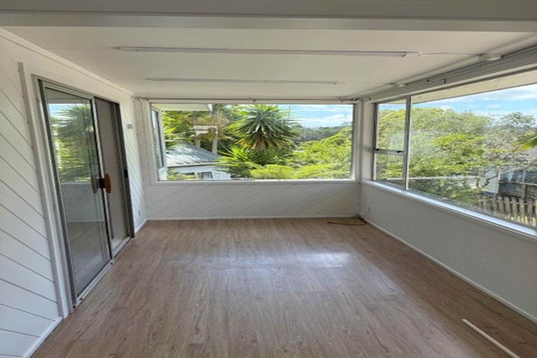 Photo of property in 37a Regency Place, Sunnynook, Auckland, 0632