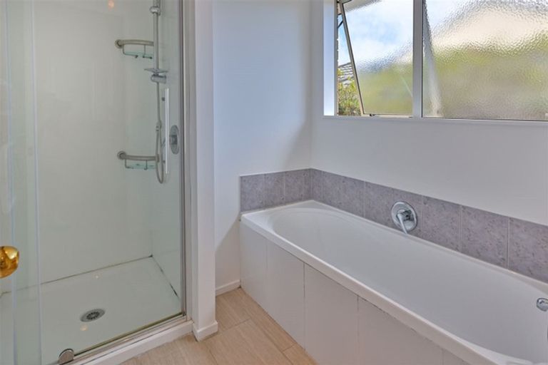 Photo of property in 26 Martin Jugum Lane, Ranui, Auckland, 0612