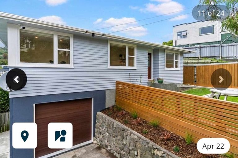 Photo of property in 70 Bassett Road, Johnsonville, Wellington, 6037