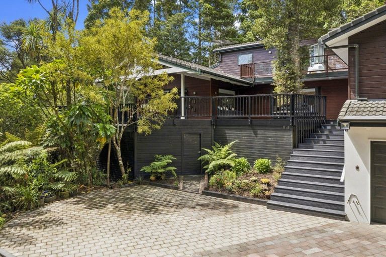 Photo of property in 33 Treetops Way, Bayview, Auckland, 0629