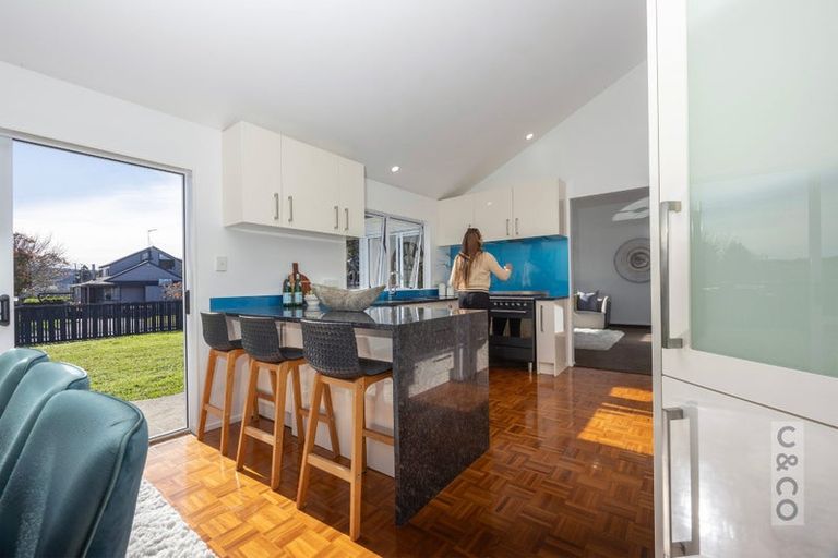 Photo of property in 4 Vintners Close, Huapai, Kumeu, 0810