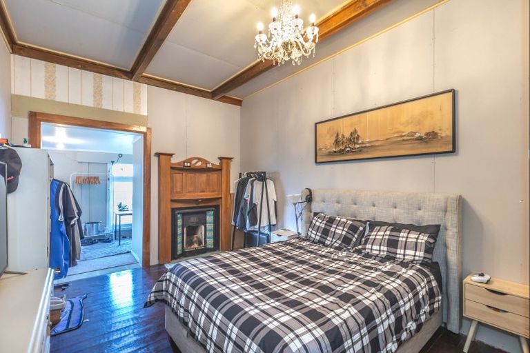Photo of property in 111 Avenue Road, Foxton, 4891