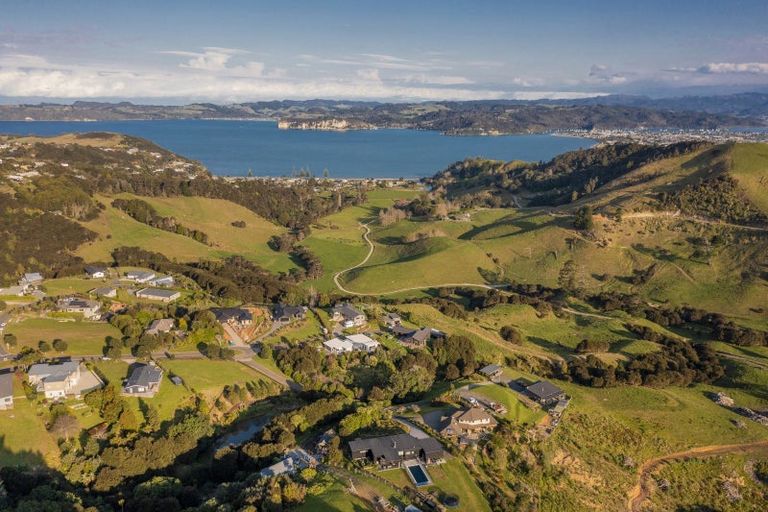 Photo of property in 14 Ohuka Place, Whitianga, 3510