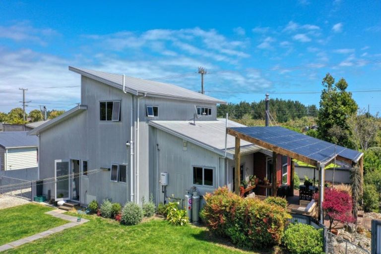 Photo of property in 14 Butlers Road, Ruatapu, Hokitika, 7883