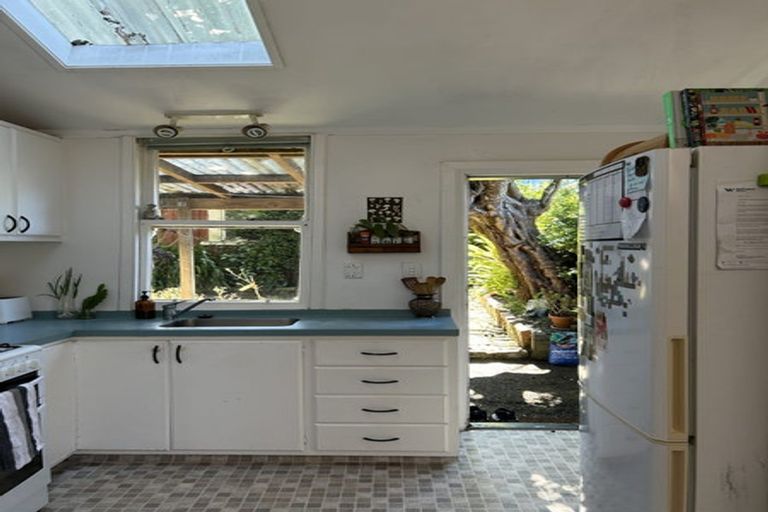 Photo of property in 86 Tasman Street, Mount Cook, Wellington, 6021