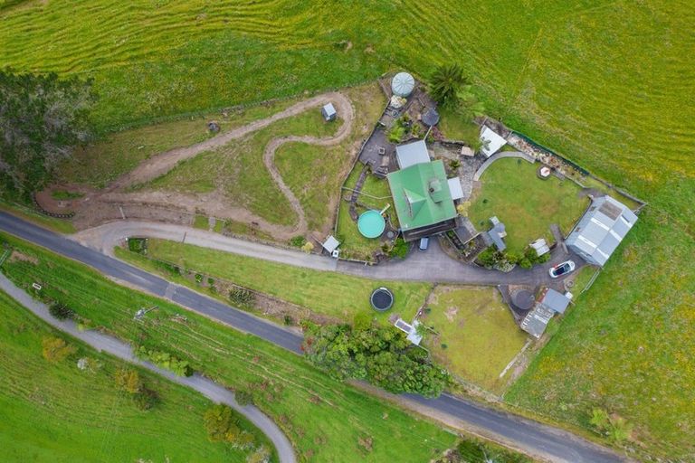 Photo of property in 173 Clarke Road, Huirangi, New Plymouth, 4373