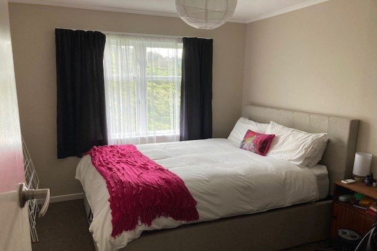 Photo of property in 92 Karepa Street, Brooklyn, Wellington, 6021