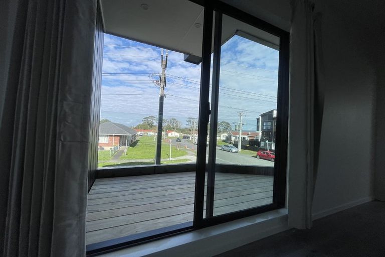 Photo of property in 2/39 Dale Crescent, Pakuranga, Auckland, 2010