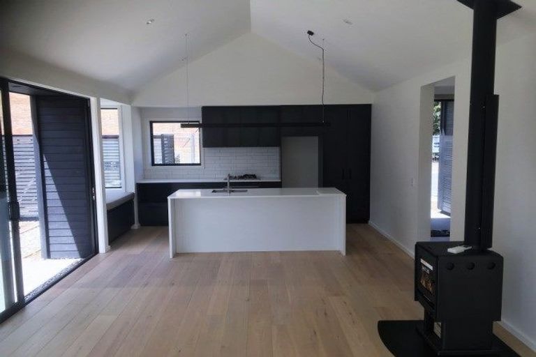 Photo of property in 4 Kotuku Lane, Jacks Point, Queenstown, 9371