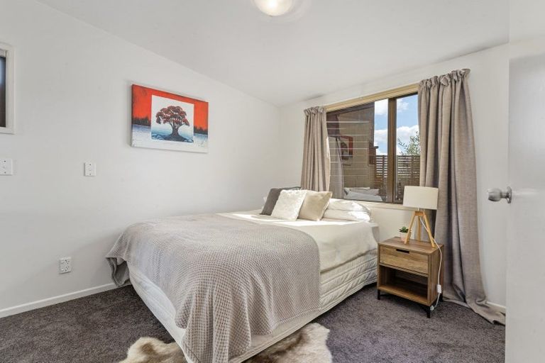 Photo of property in 12 Lavender Close, Spotswood, New Plymouth, 4310