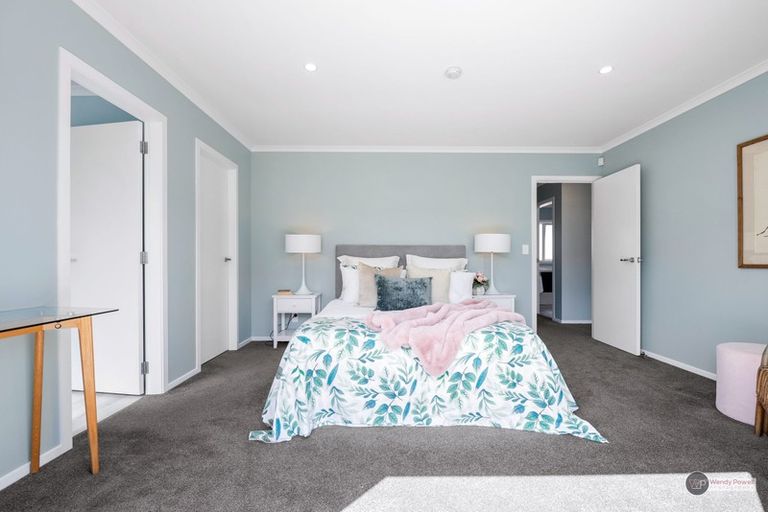 Photo of property in 43 Brian Morgan Terrace, Wainuiomata, Lower Hutt, 5014