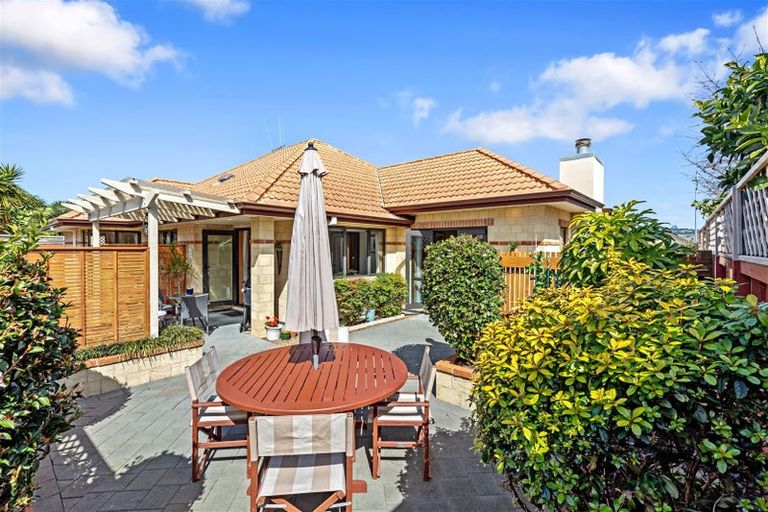 Photo of property in 19 Oreti Crescent, Papamoa Beach, Papamoa, 3118