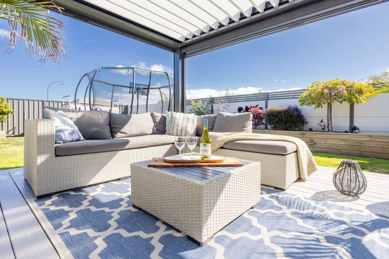 Photo of property in 2 Aparima Place, Awatoto, Napier, 4110