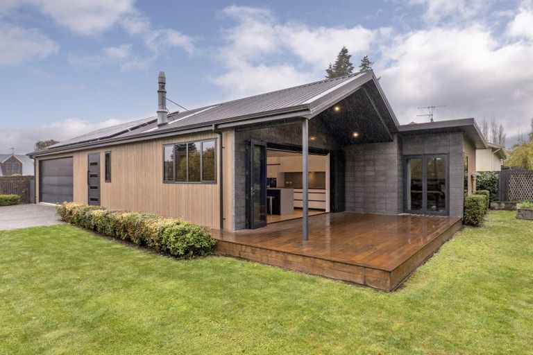 Photo of property in 73 South Belt, Methven, 7730