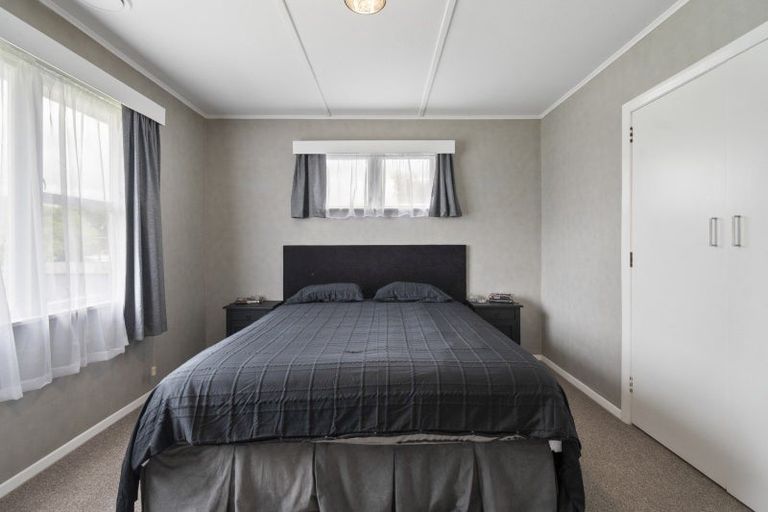 Photo of property in 3 Somerset Crescent, Highbury, Palmerston North, 4412