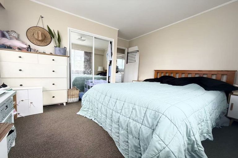 Photo of property in 12 Fiesta Drive, Half Moon Bay, Auckland, 2012