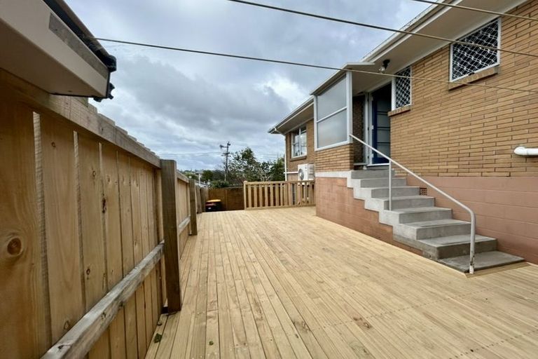 Photo of property in 1/9 Manuka Road, Bayview, Auckland, 0629