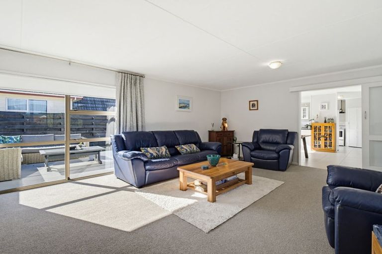 Photo of property in 4 Dove Place, Westbrook, Palmerston North, 4412