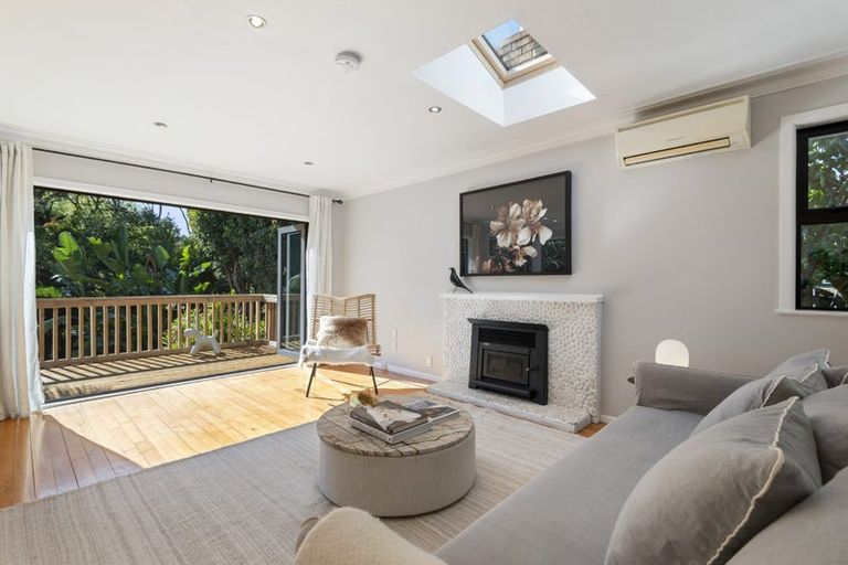 Photo of property in 7 Brussells Place, Birkenhead, Auckland, 0626