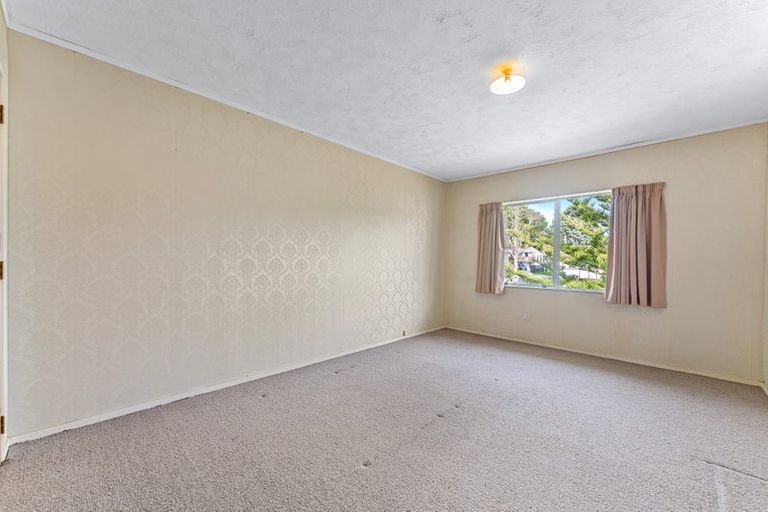 Photo of property in 39 Kohekohe Street, New Lynn, Auckland, 0600