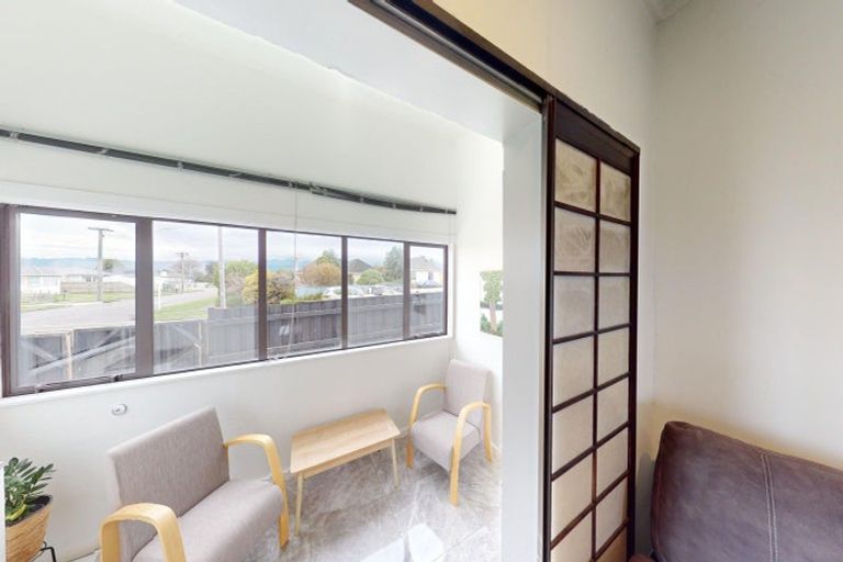 Photo of property in 93 Tiro Tiro Road, Levin, 5510