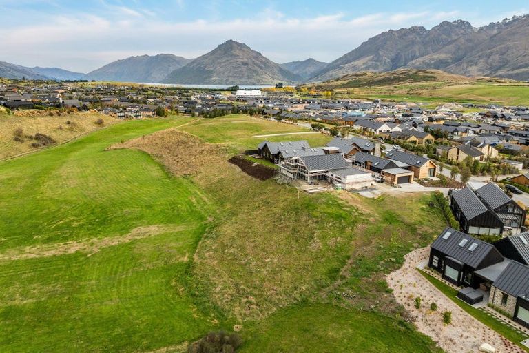 Photo of property in 36 Cunninghams Drive, Jacks Point, Queenstown, 9371