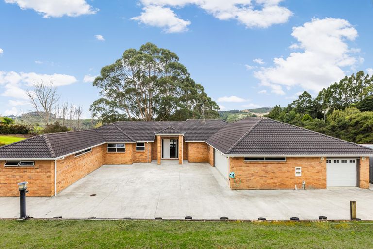 Photo of property in 158 Judge Richardson Drive, Opaheke, Papakura, 2584